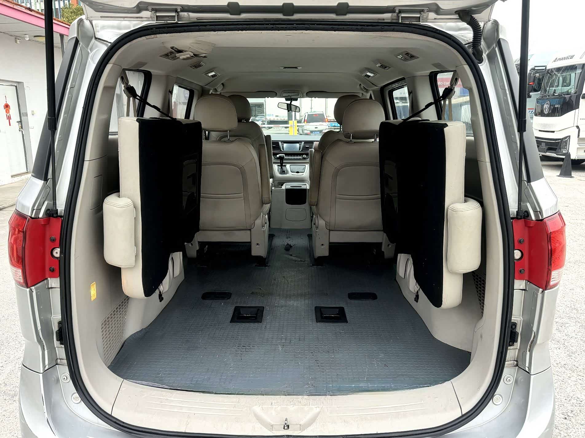 Maxus G10, 2016 11