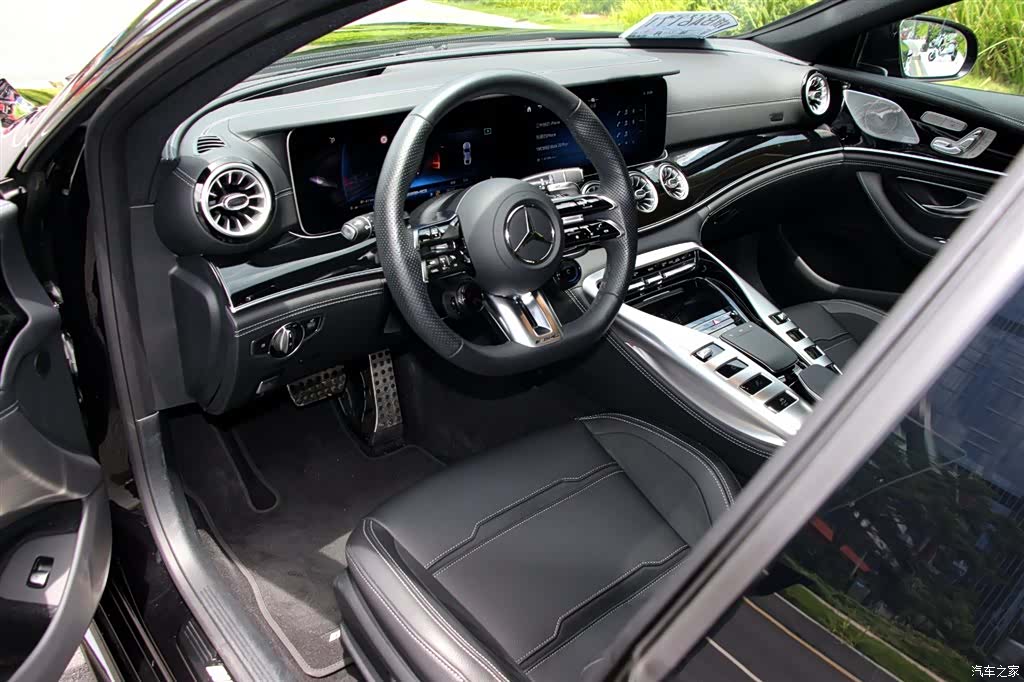 MG AMG, 2025 8