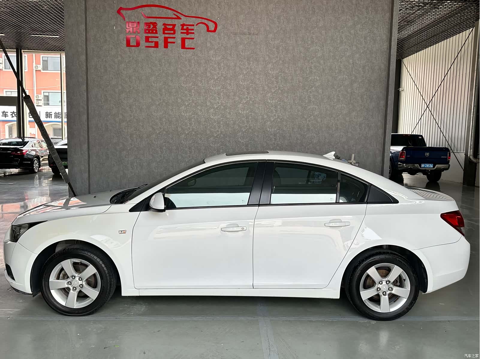 Chevrolet SL, 2012 4