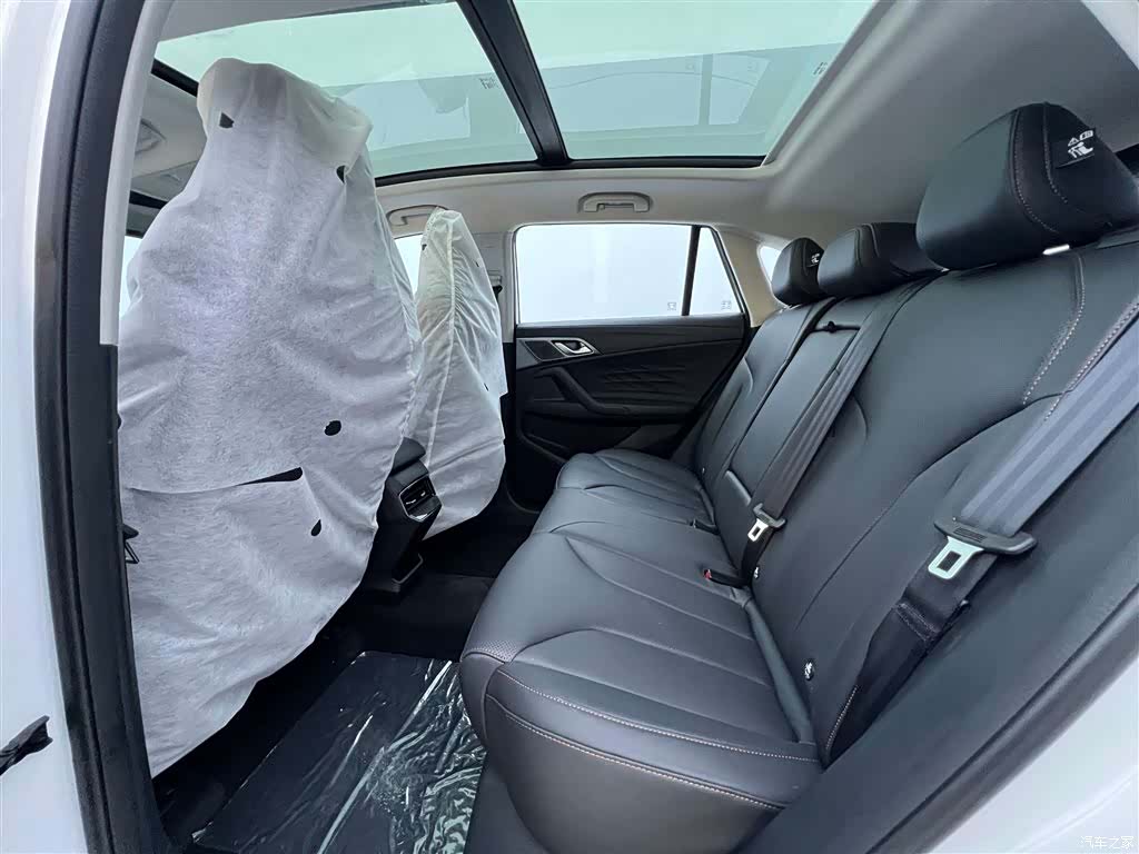 Roewe RX5, 2023 18