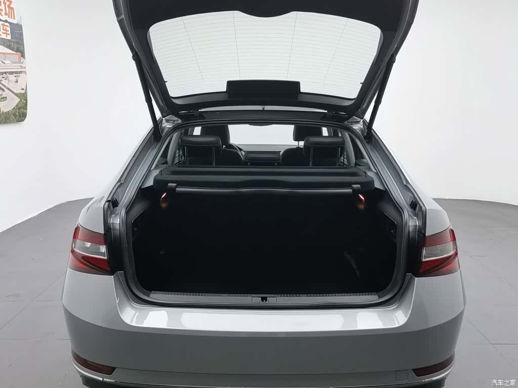 Skoda Superb, 2018 16