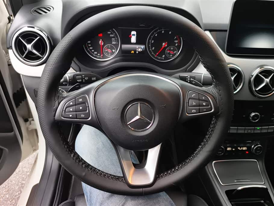 Mercedes-Benz Class B