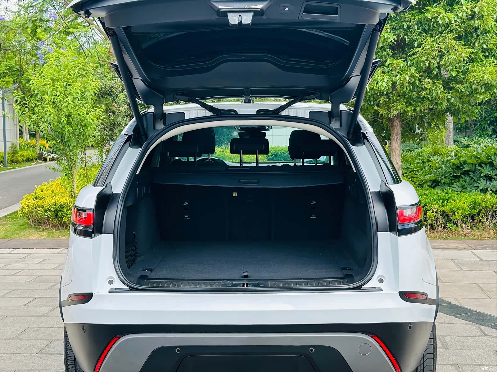 Land Rover Range Rover, 2023 13
