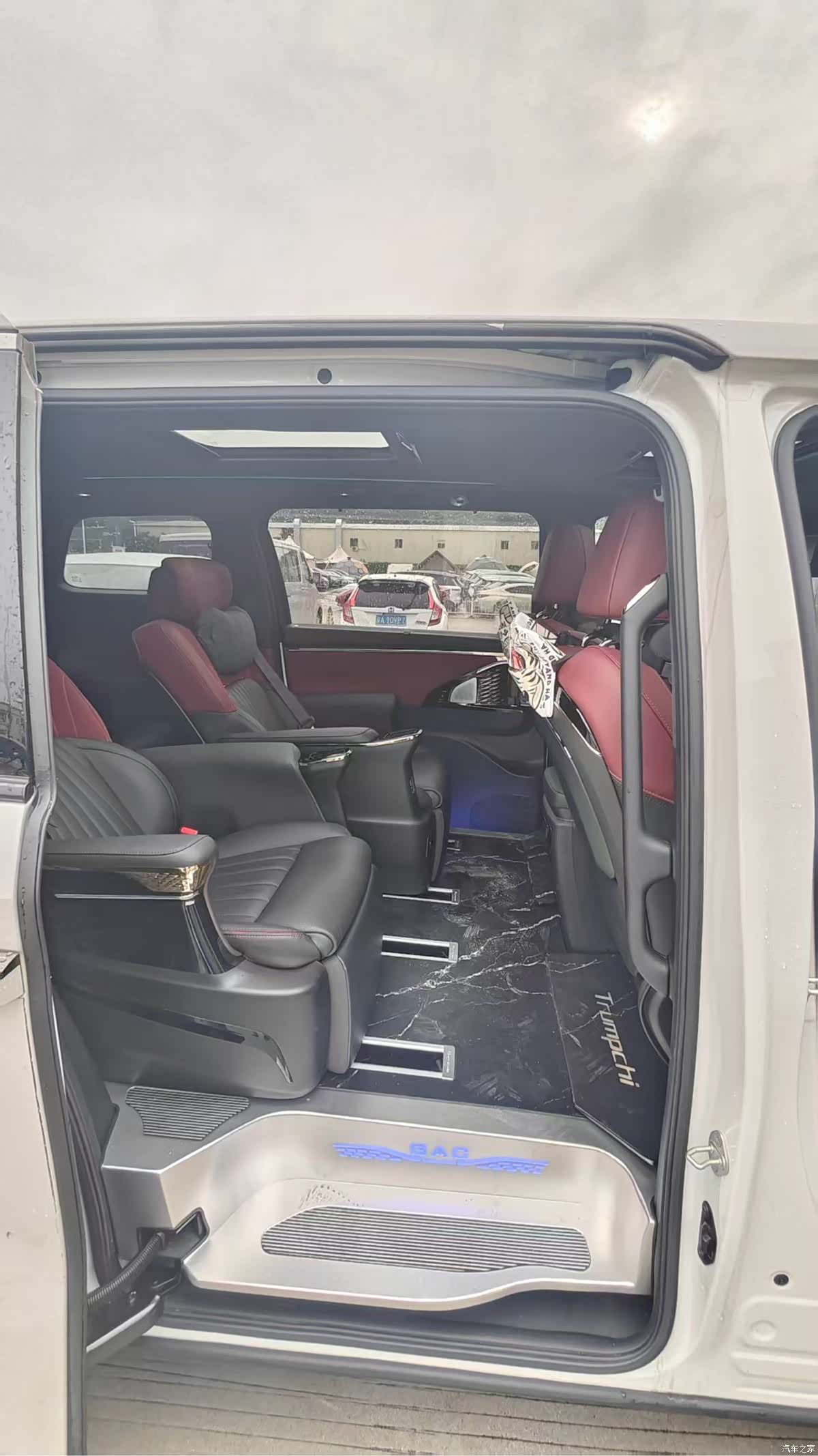 Trumpchi M8, 2024 17