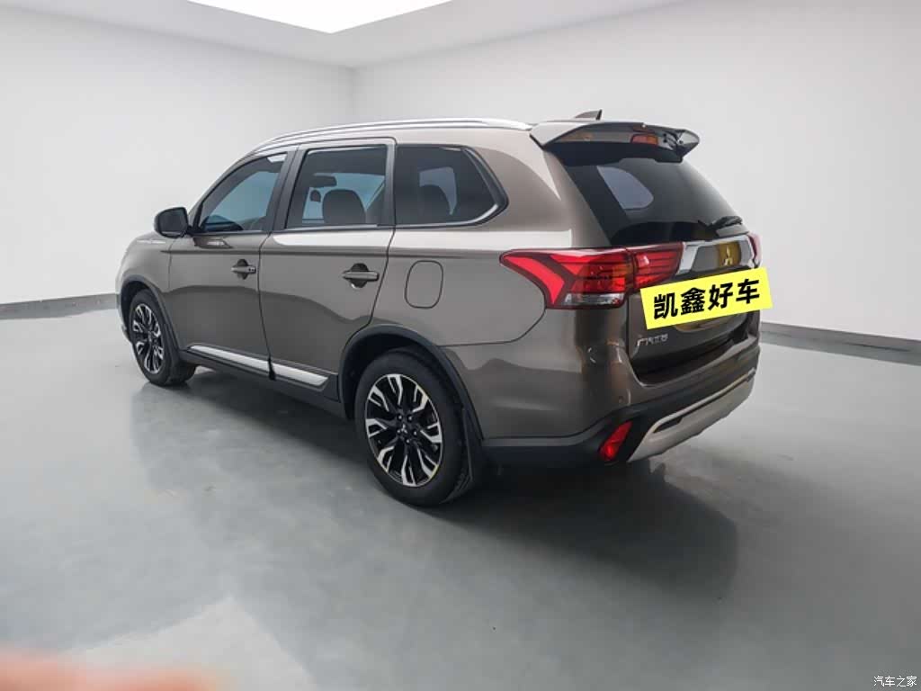 Mitsubishi Outlander, 2020 6