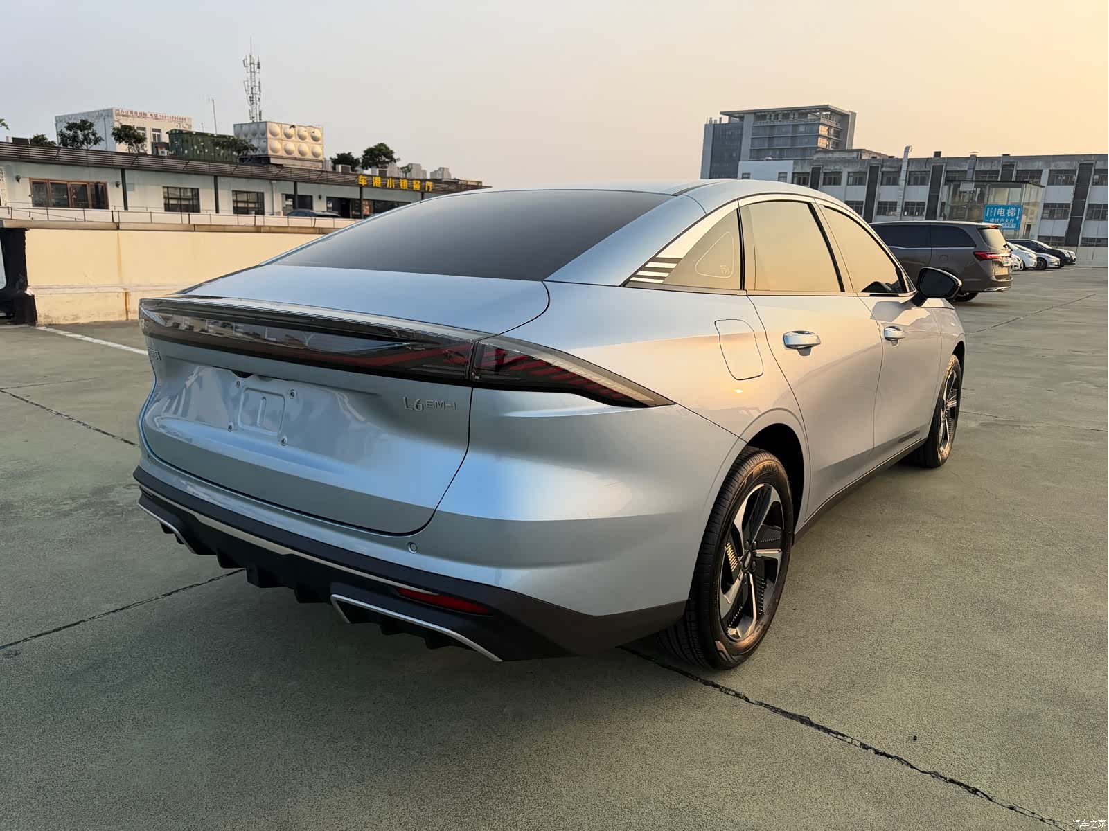 Geely Galaxy L6, 2025 все фото