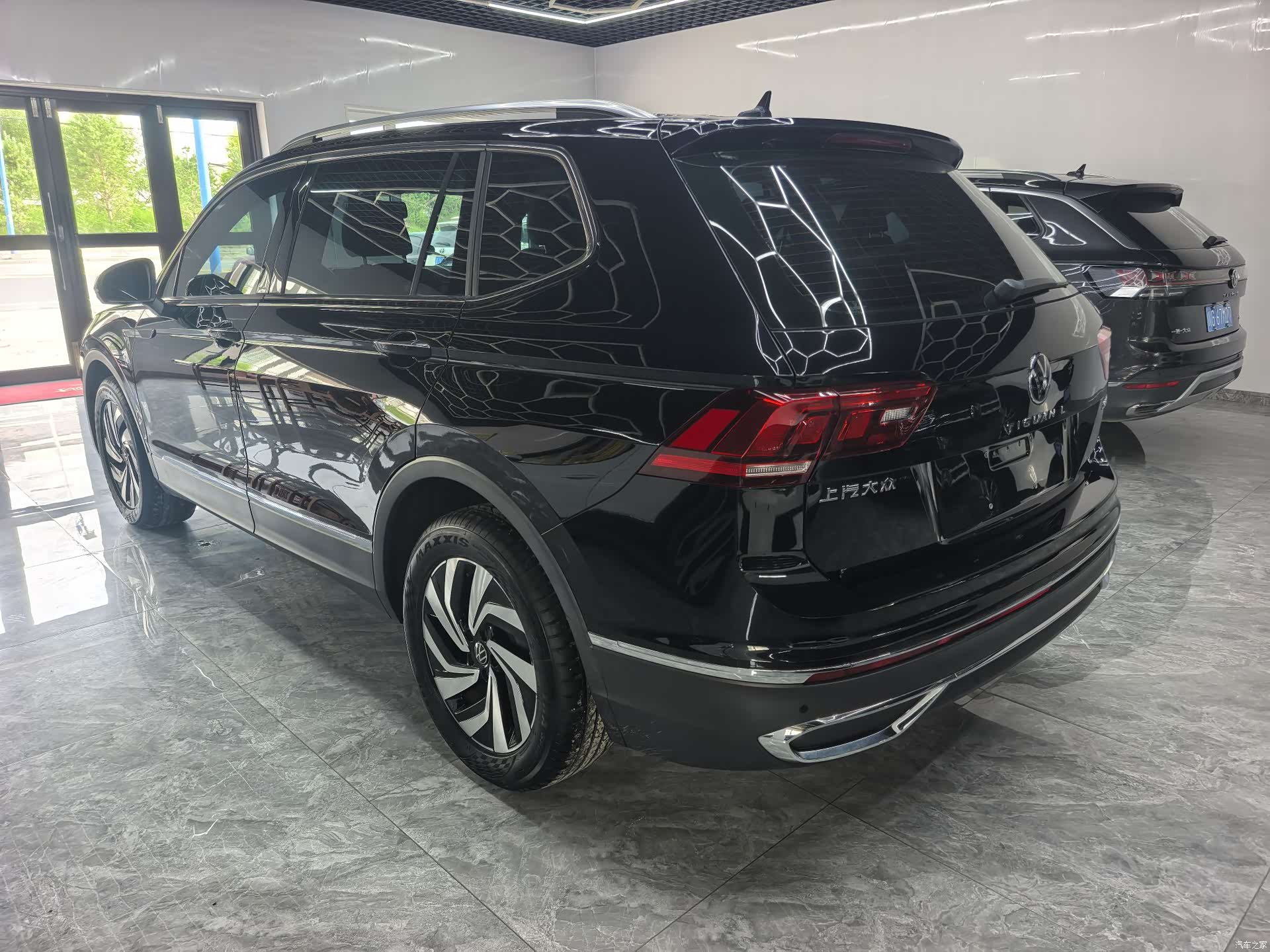 Volkswagen Tiguan L, 2023 4