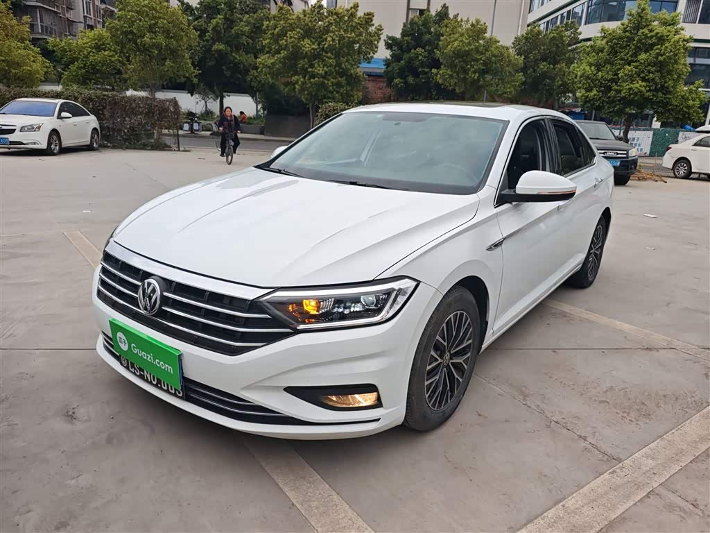 Volkswagen Sagitar