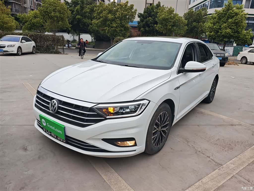 Volkswagen Sagitar