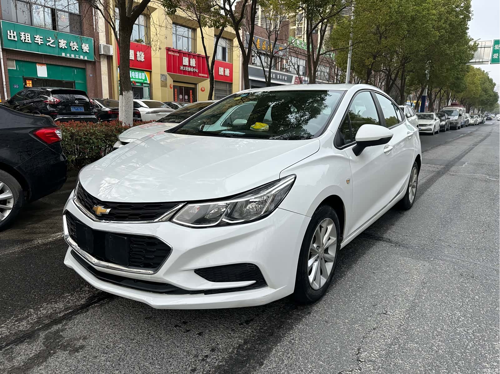 Chevrolet 320, 2018 1
