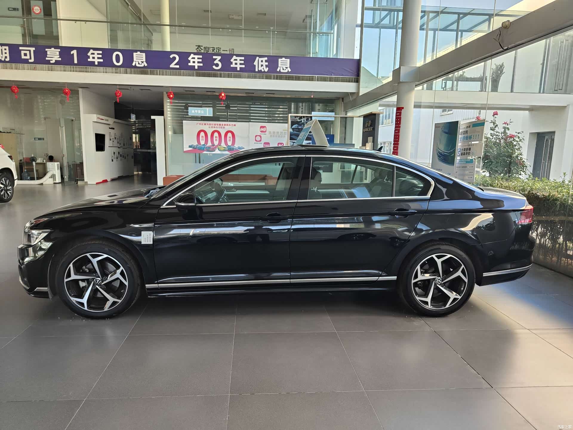 Volkswagen Magotan, 2022 все фото