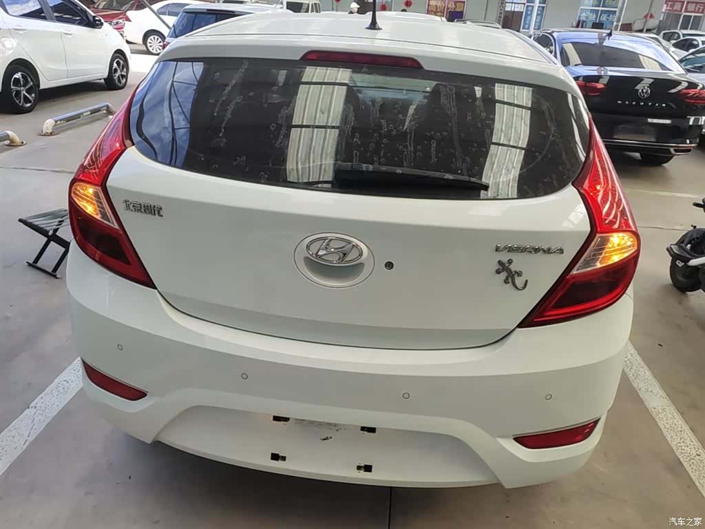 Hyundai GLX, 2016 6