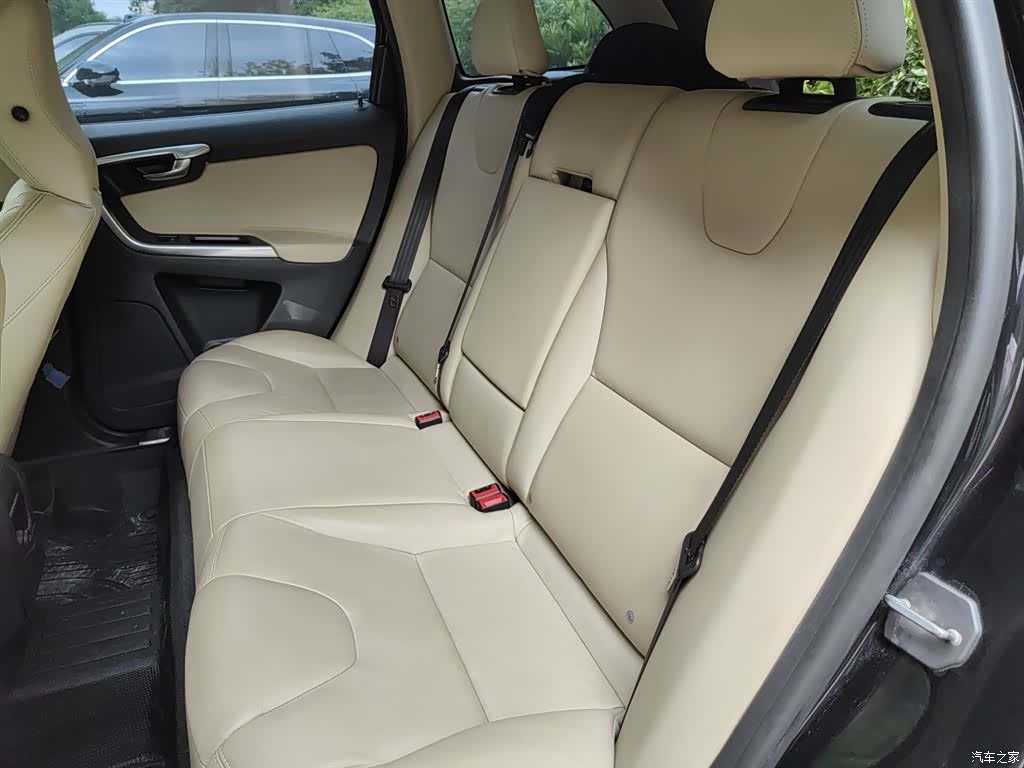 Volvo XC60, 2014 18