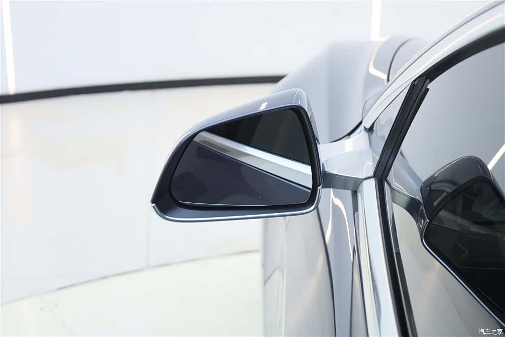 Tesla Model 3, 2020 24
