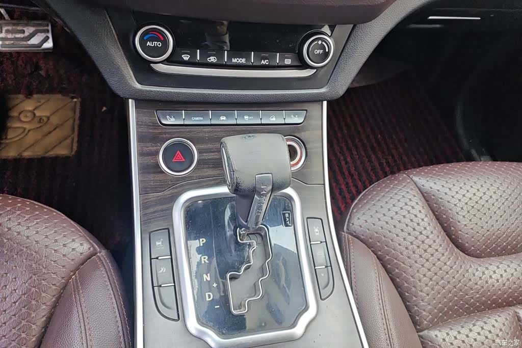 Landwind X7, 2016 16