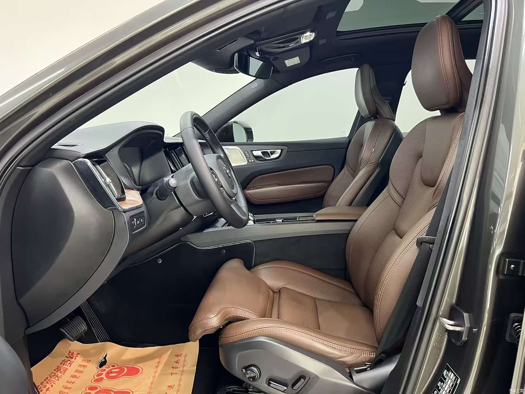 Volvo XC60, 2020 3