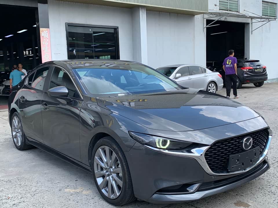 Mazda 3 Angkesaila
