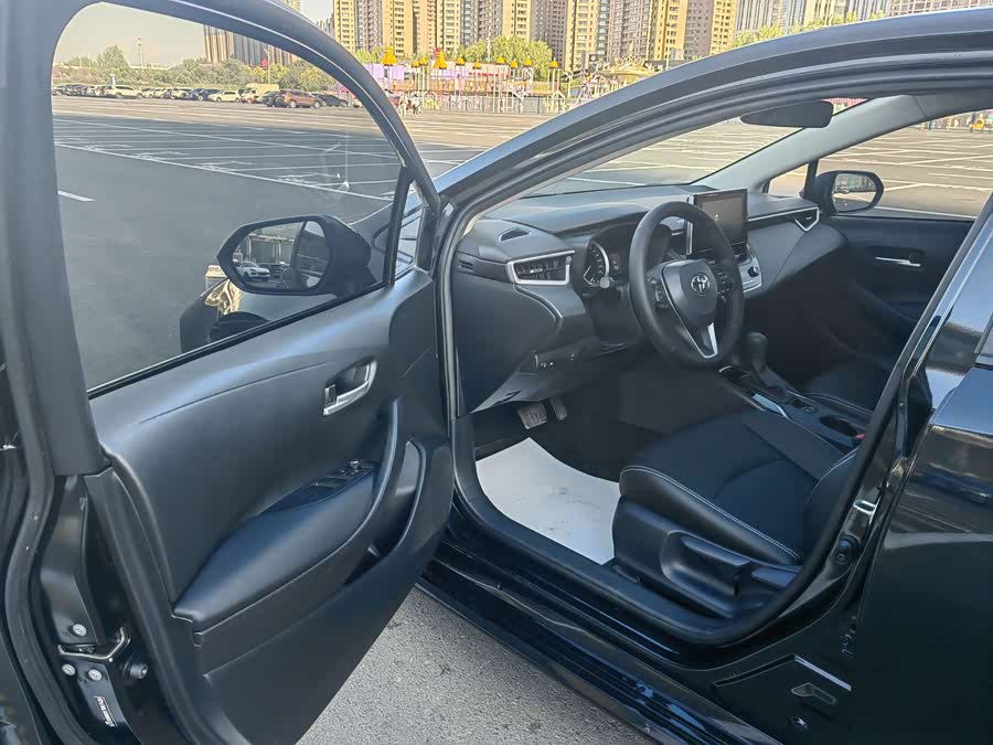 Toyota Corolla 2022, фото 9