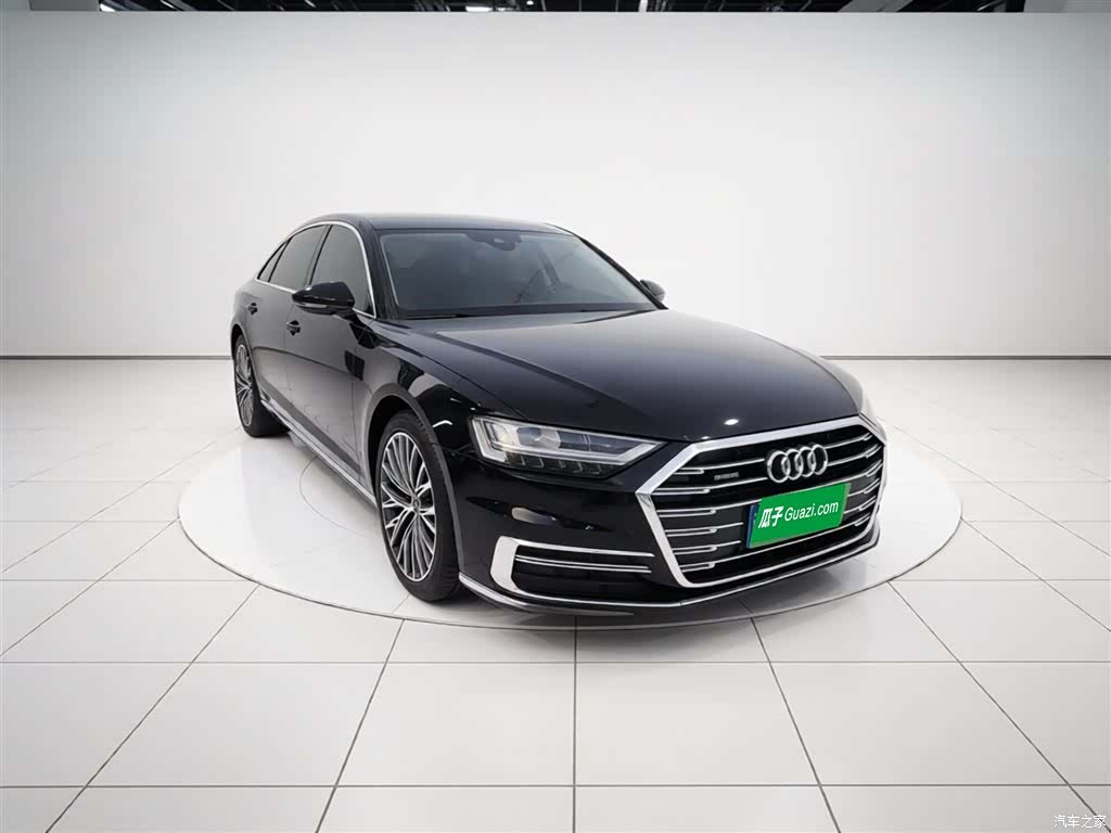 Audi A8L, 2021 3