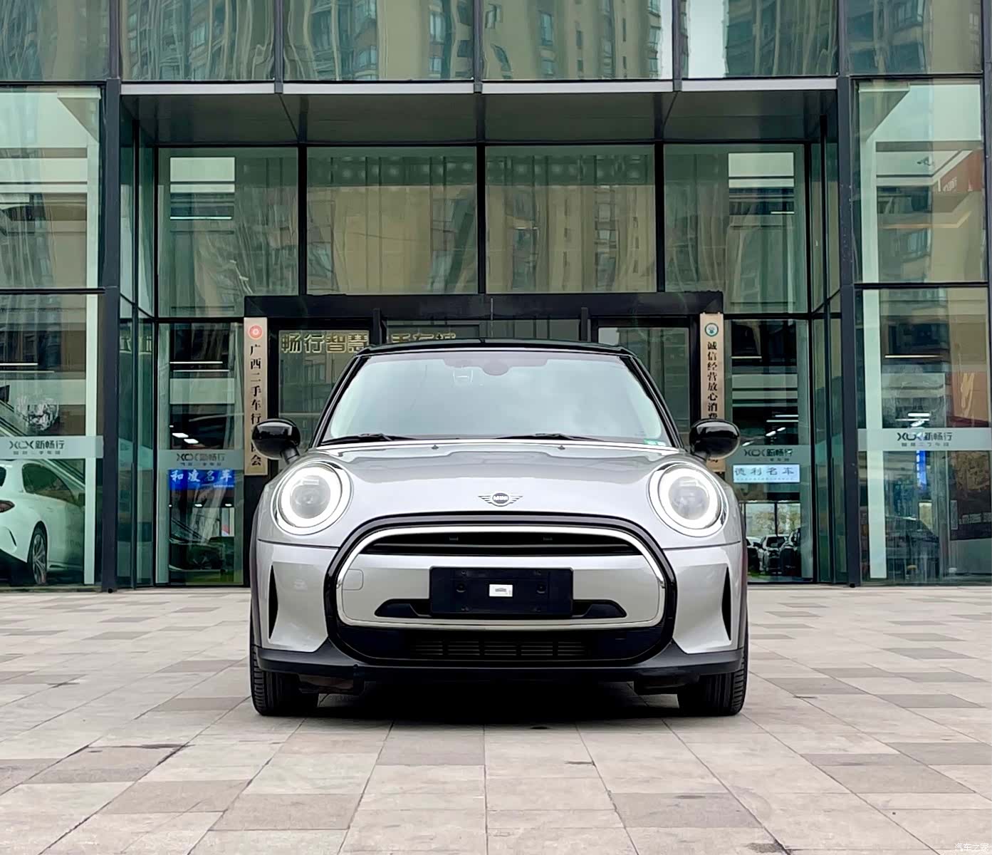 Mini Cooper, 2023 2