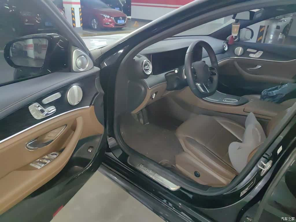 Mercedes-Benz E-Class, 2021 12