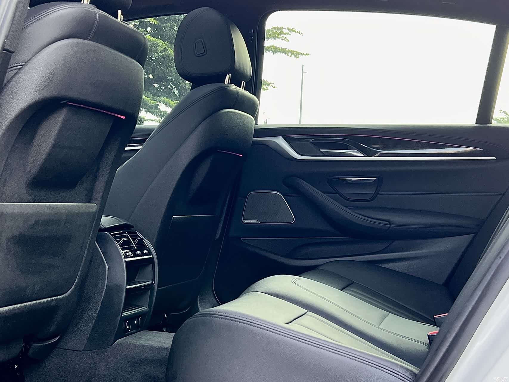 BMW 5 Series, 2018 6