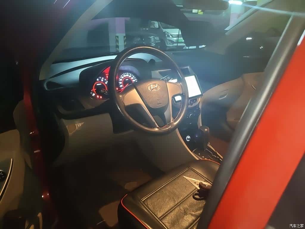 Hyundai GLX, 2015 13