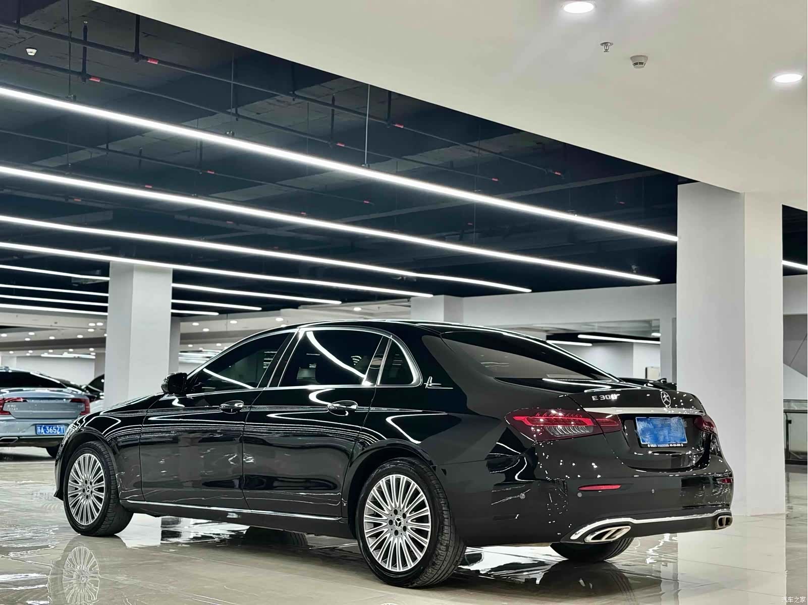 Mercedes-Benz E-Class, 2022 16