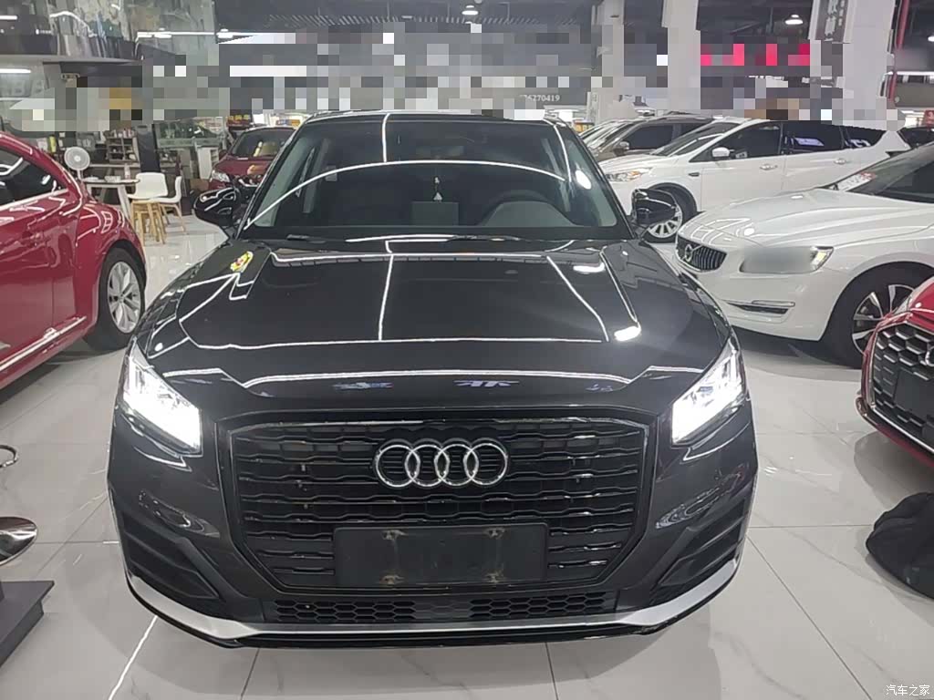 Audi Q2L, 2020 3