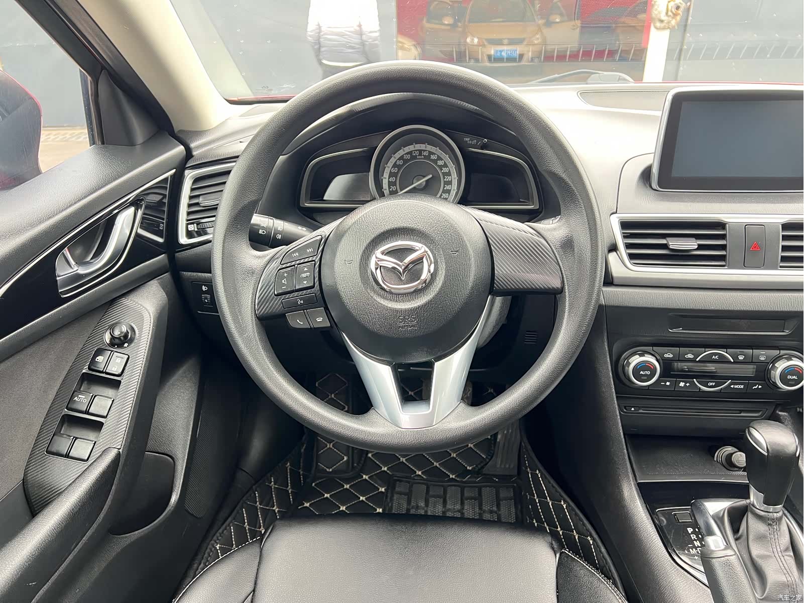 Mazda Mazda3, 2014 15