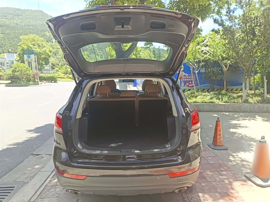 Borgward BX7, 2017 19
