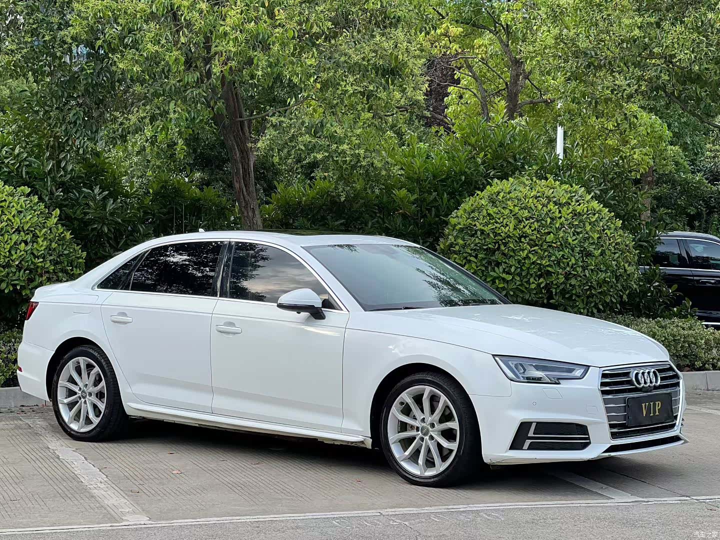 Audi A4L, 2017 3
