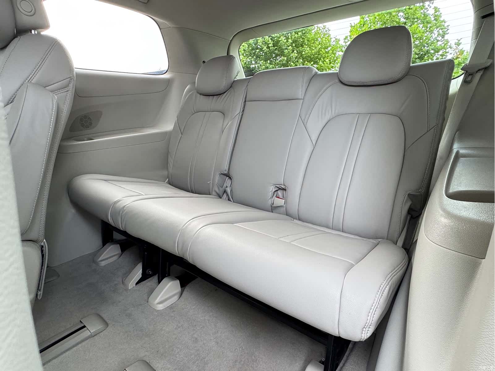Buick GL8, 2018 10