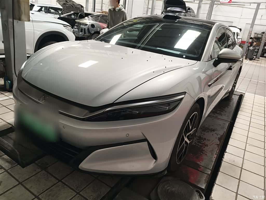 BYD Han, 2025 1