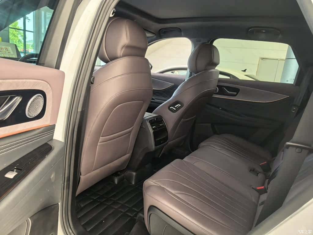 Chery Tiggo 9, 2025 8