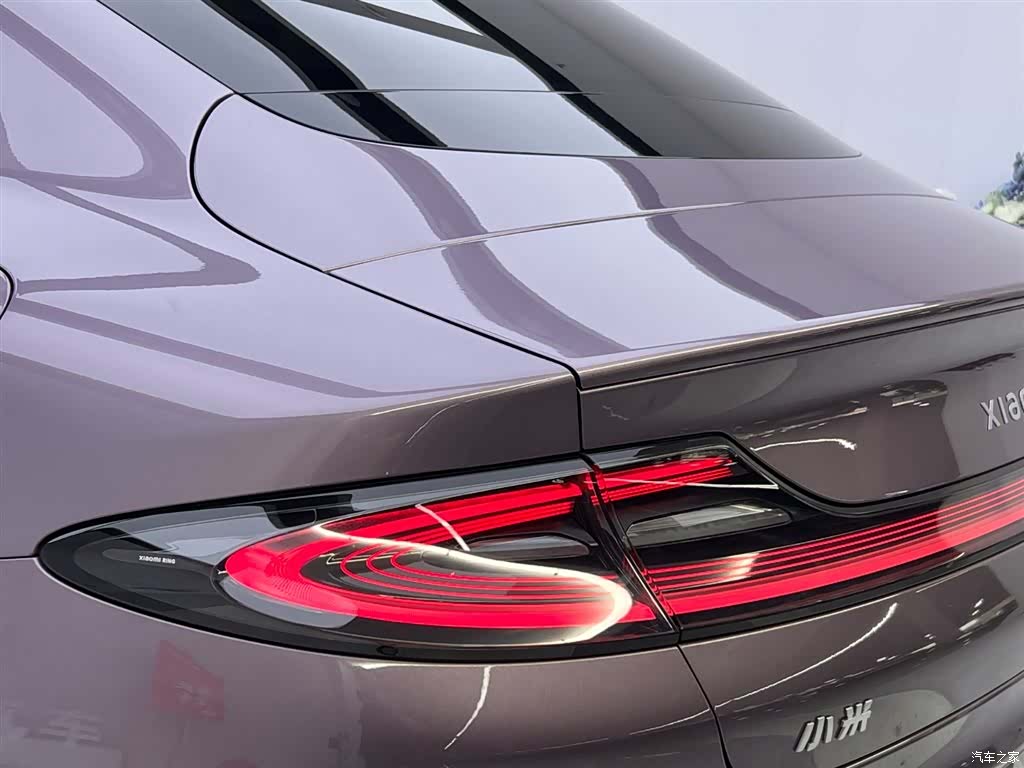 Xiaomi SU7, 2025 11