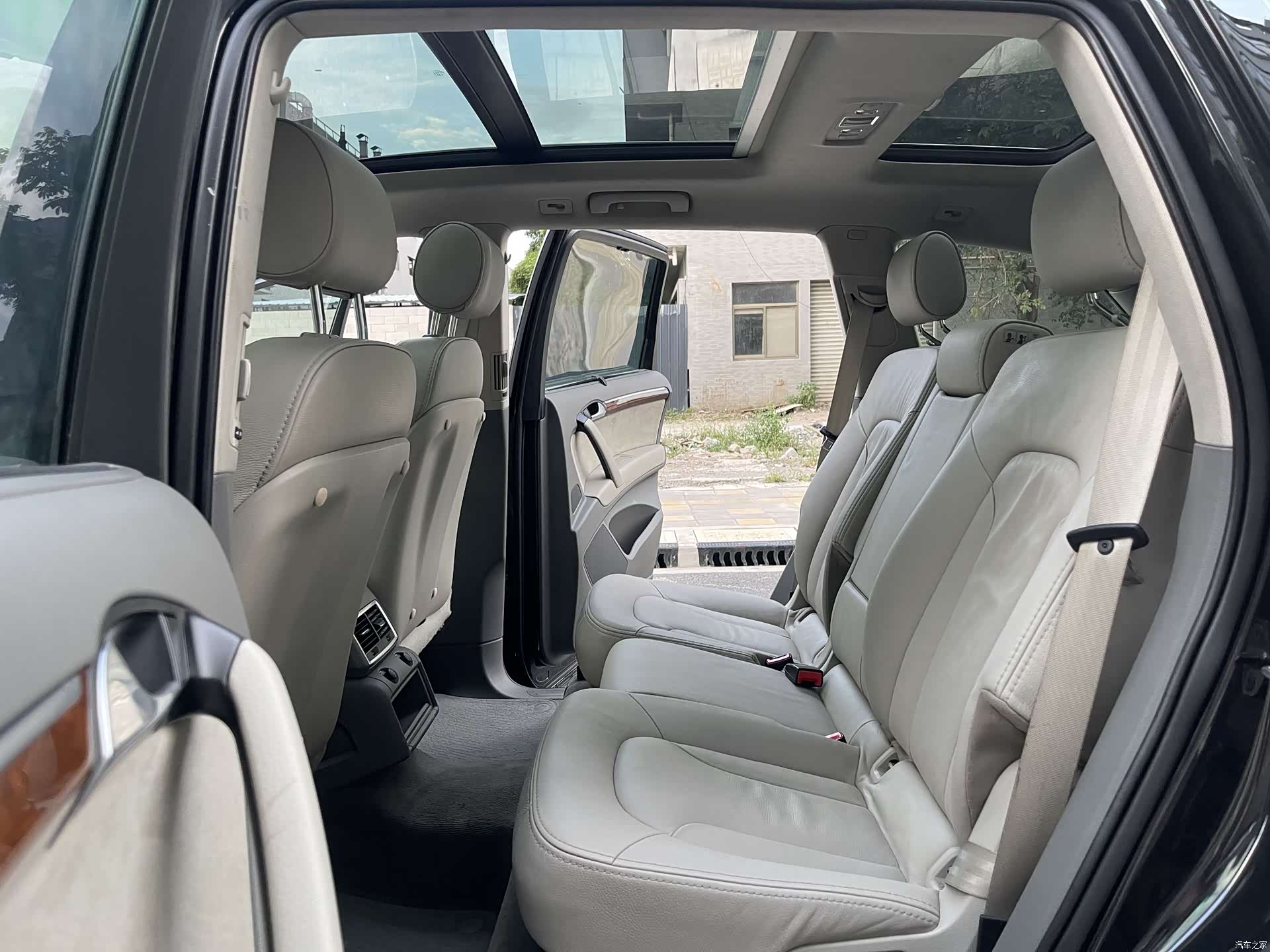 Audi Q7, 2009 9