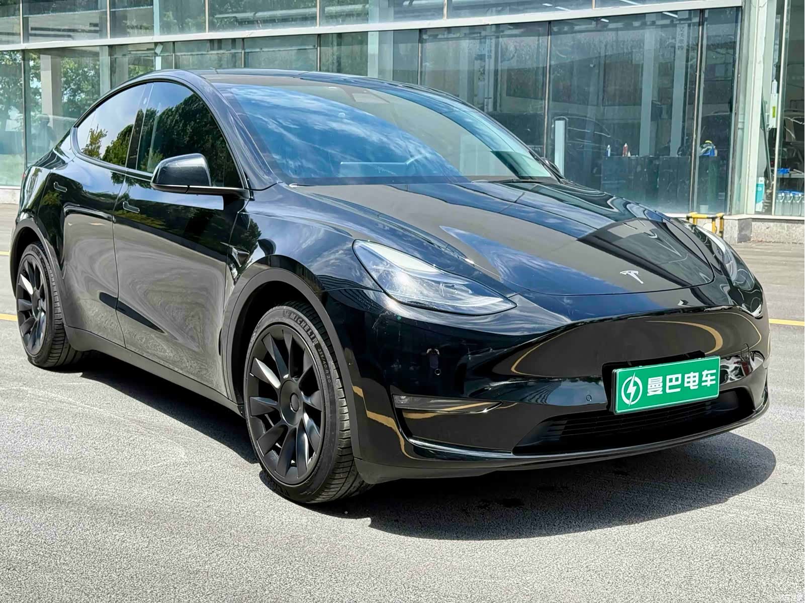 Tesla Model Y, 2021 3