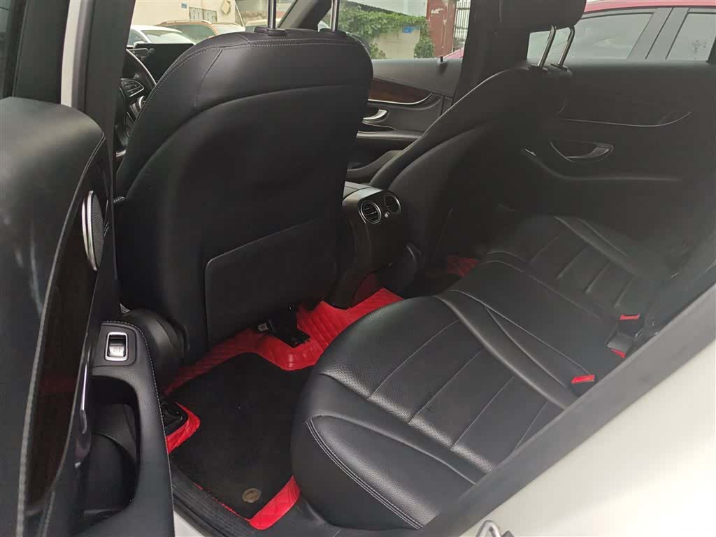 Mercedes-Benz GLC, 2018 13