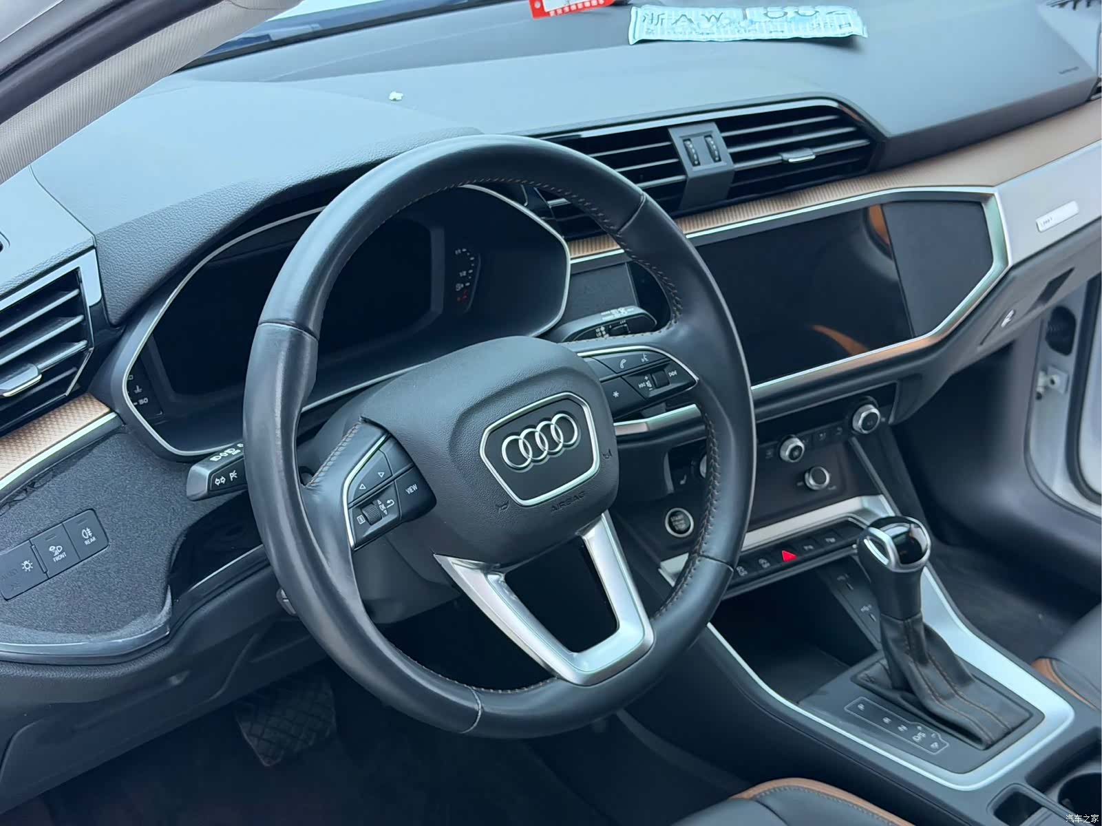Audi Q3, 2023 все фото