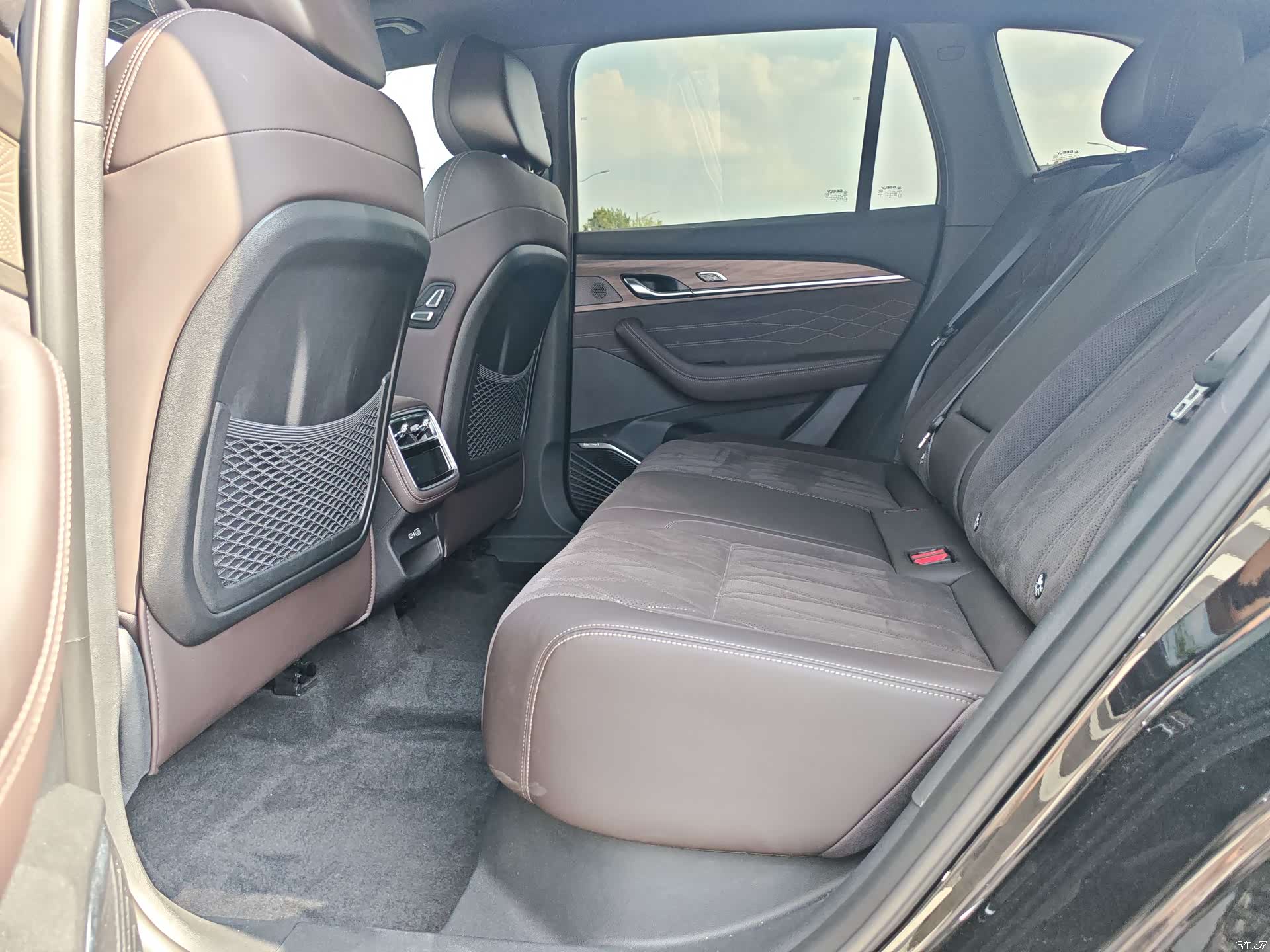 Geely Xingyue L, 2026 4