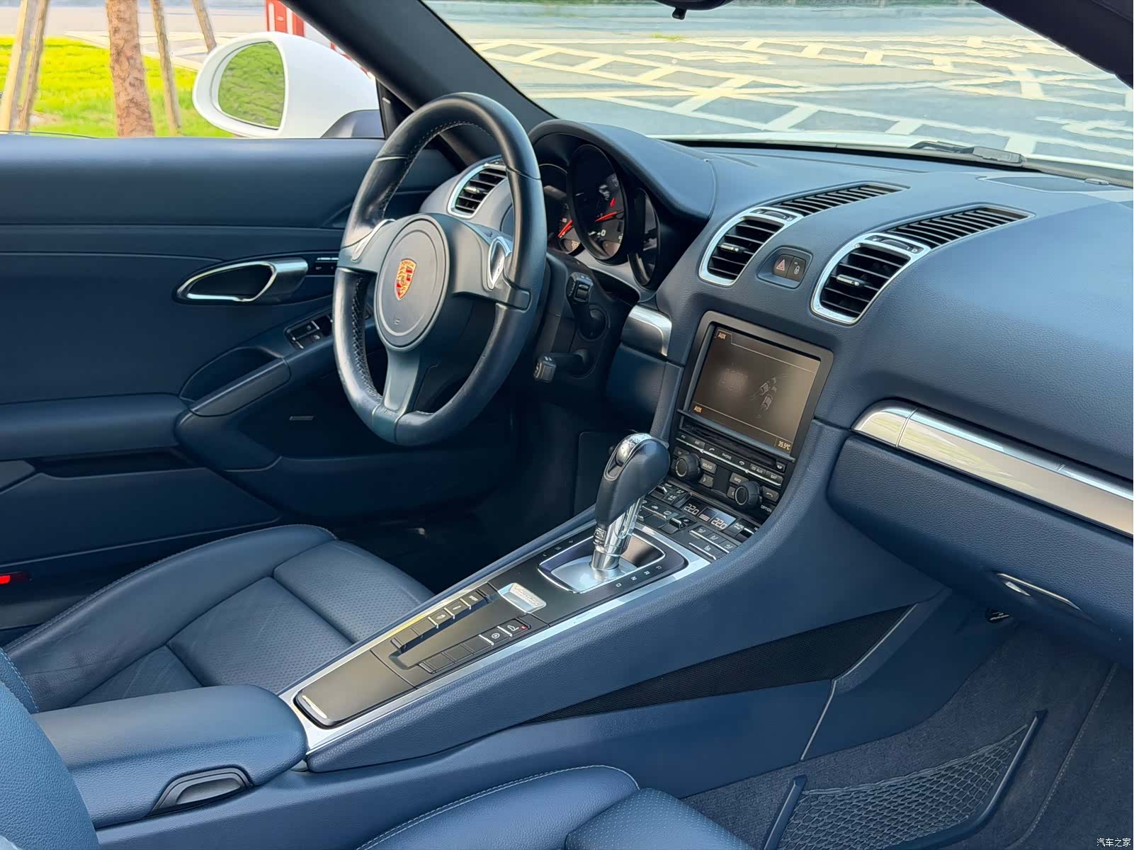 Porsche Cayman, 2015 10