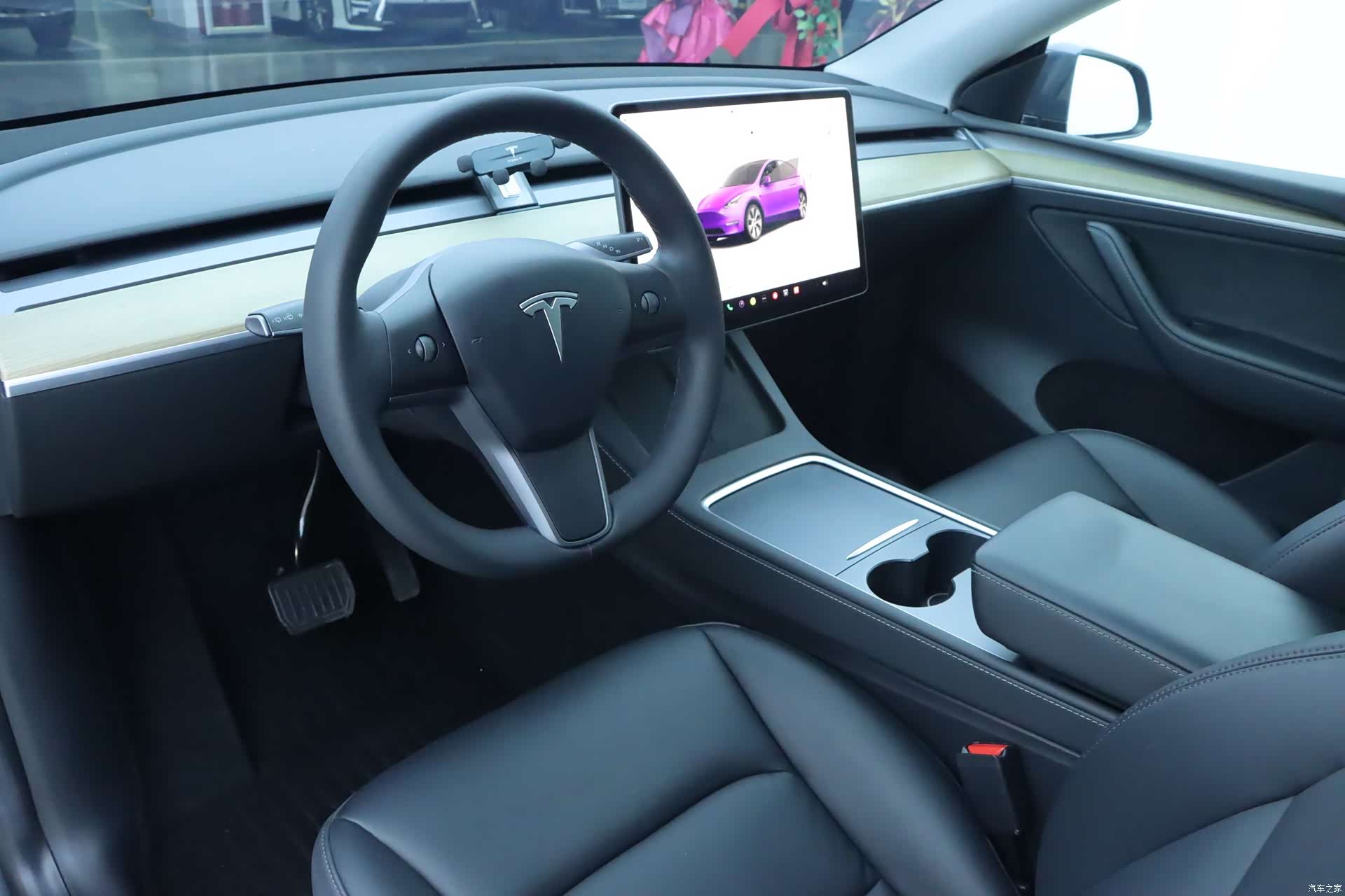 Tesla Model Y, 2023 6
