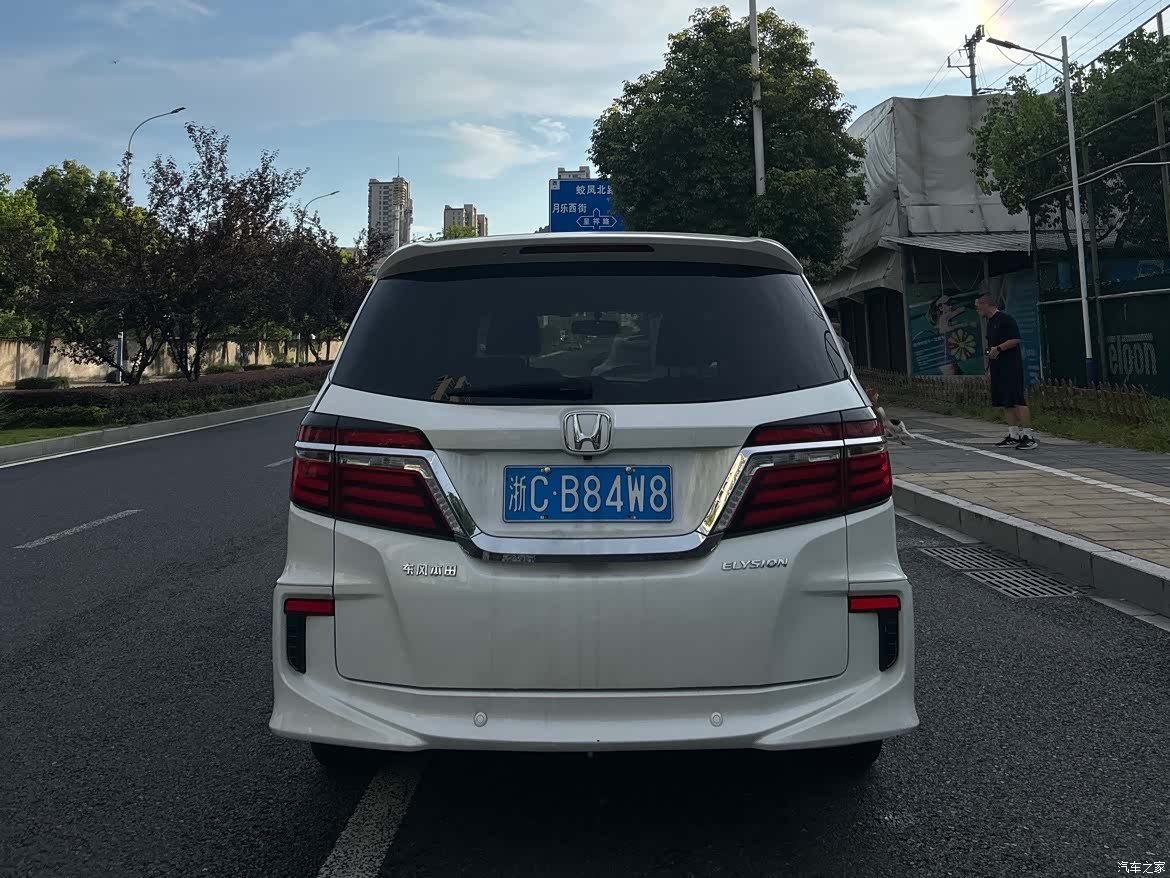 Honda Elysion, 2019 4