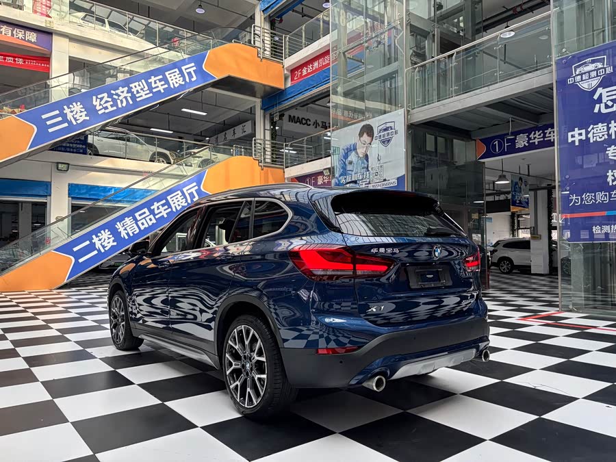 BMW X1 2021, фото 17