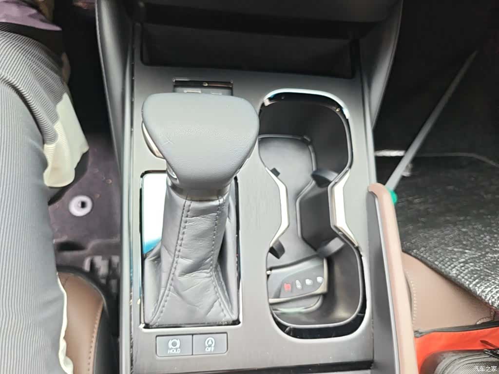 Lexus ES, 2024 14