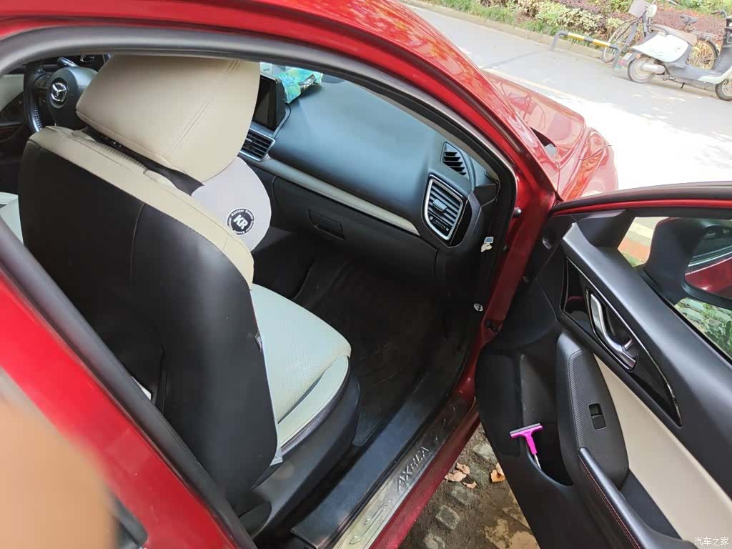 Mazda Mazda3, 2014 20