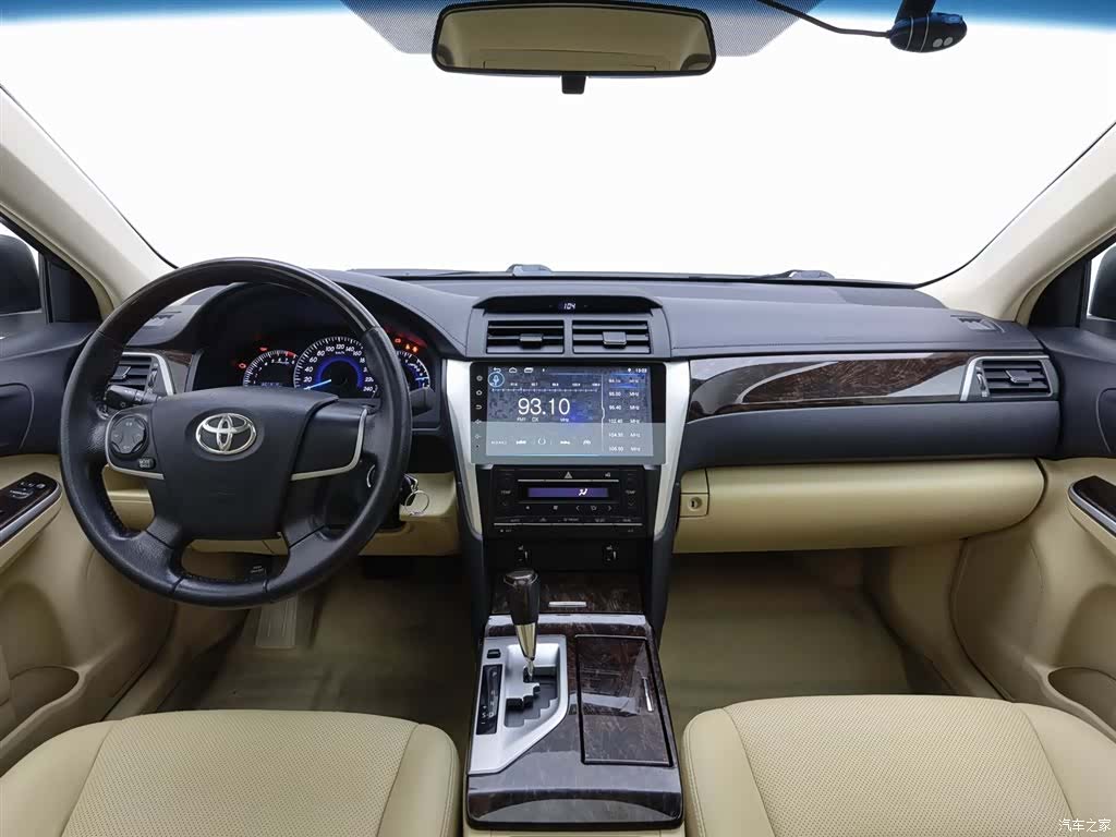 Toyota Camry, 2016 все фото