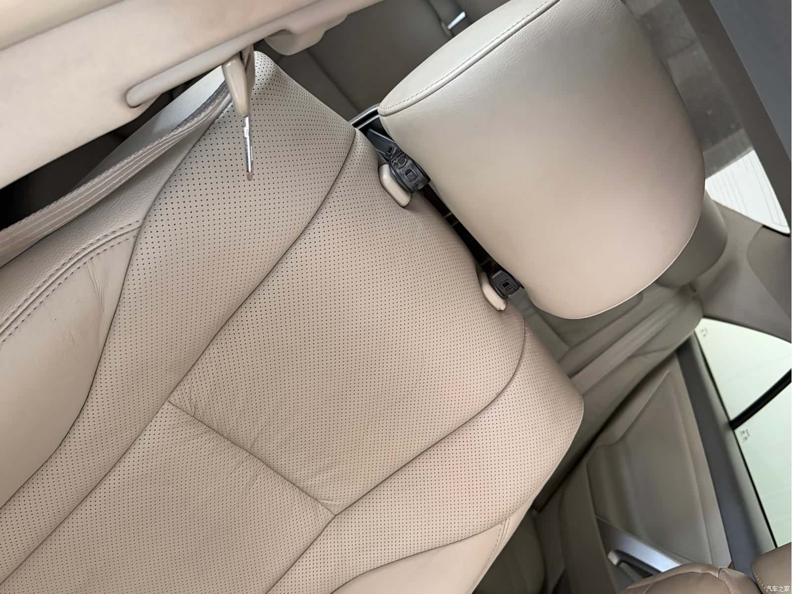 Toyota Camry, 2011 7