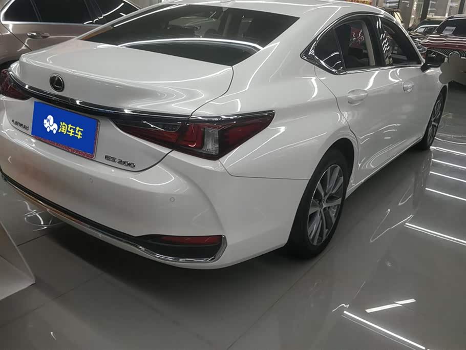 Lexus ES Lexus ES